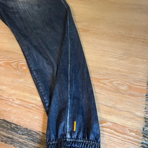 LUCY Indigo Do Everything Light Blue Denim Print Jogger - Picture 15 of 16